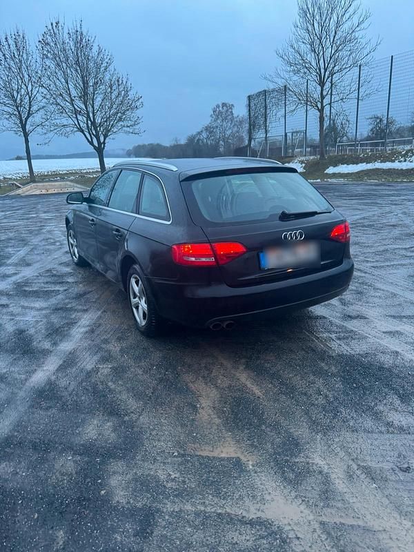Gebraucht Audi A4 120 PS (88 kW) 2009 Schwarz Kombi