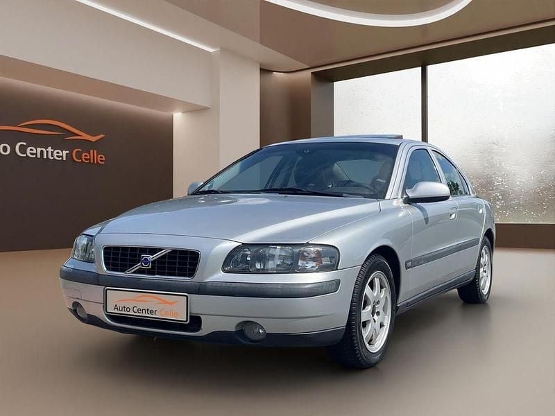 Silber Gebraucht 2002 Volvo S60 Limousine | 3.990 € (Fairer Preis) - Bild 1/4