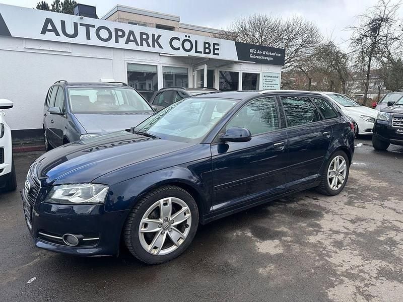 Gebraucht Audi A3 Ambition 125 PS (91 kW) 2010 Blau Kleinwagen