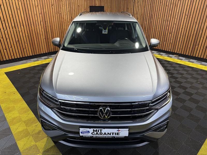 Gebraucht VW Tiguan Allspace 200 PS (147 kW) 2022 Silber SUV