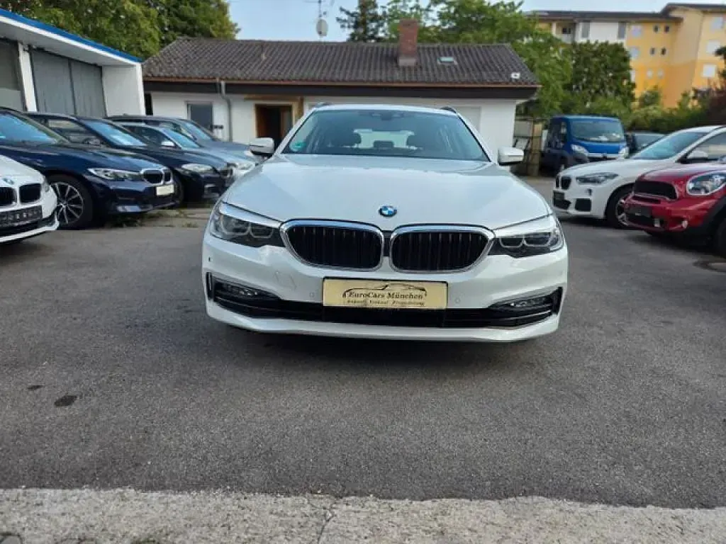 Gebraucht BMW 520 Shadowline 190 PS (139 kW) 2017 Weiß Kombi