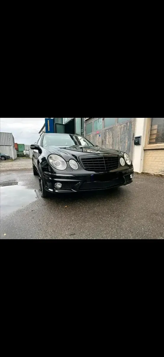 Gebraucht Mercedes E240 177 PS (130 kW) 2003 Schwarz Limousine