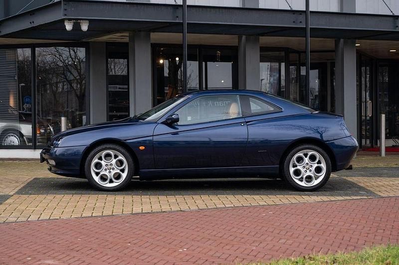 Gebraucht Alfa Romeo GTV 144 PS (105 kW) 1999 Blau Coupé