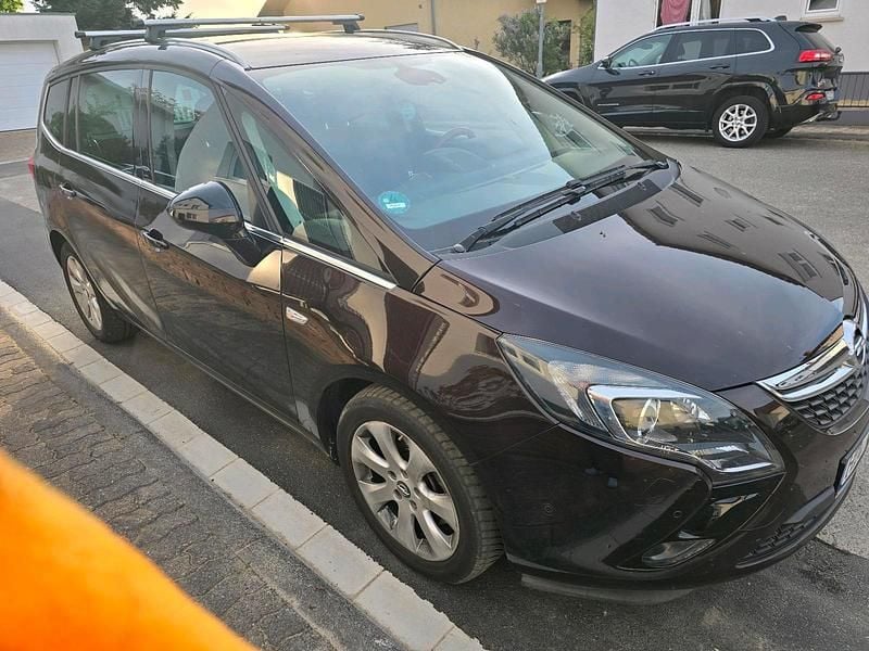 Gebraucht Opel Zafira 170 PS (125 kW) 2015 Braun Van / Kleinbus
