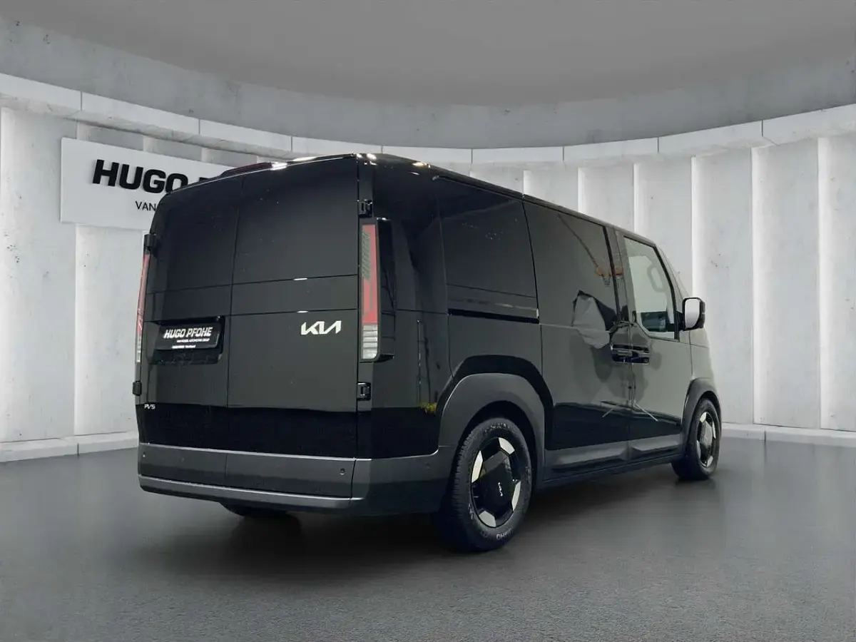 Gebraucht Kia PV5 119 kW (163 PS) 2026 Auroraschwarz metallic Van / Kleinbus