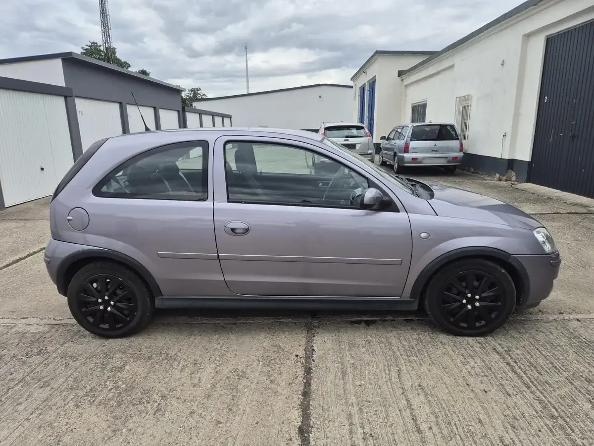 Gebraucht Opel Corsa 59 PS (43 kW) 2006 Grau Kleinwagen