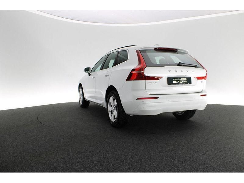 Gebraucht Volvo XC60 Core 197 PS (144 kW) 2023 Weiß SUV