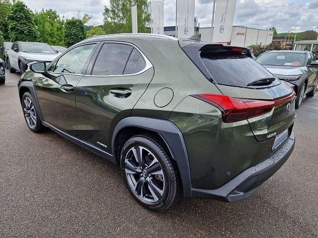 Gebraucht Lexus UX 250h 184 PS (135 kW) 2022 Norigrün (metallic) SUV