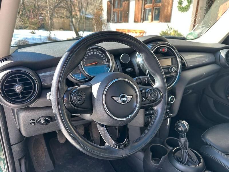 Second-hand Mini Cooper 136 CP (100 kW) 2017 Verde Hatchback