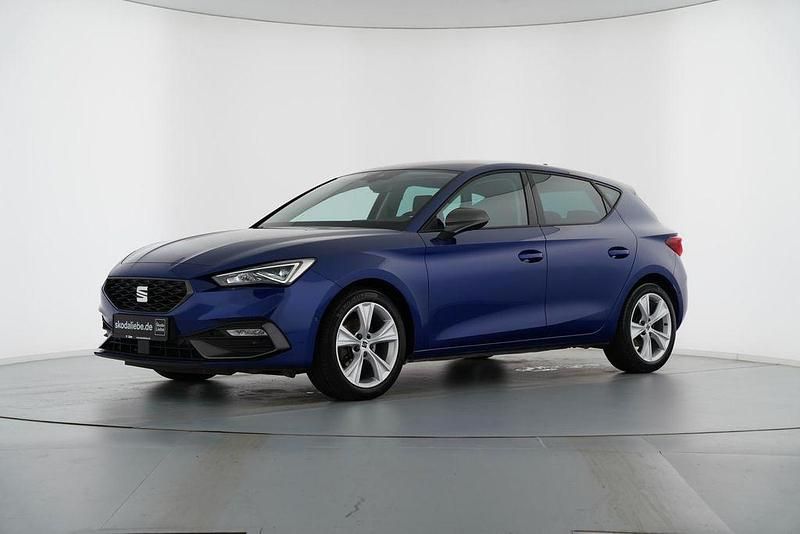 "mystery" blau Gebraucht 2020 Seat Leon FR Limousine | 19.889 € (Fairer Preis) - Bild 1/4