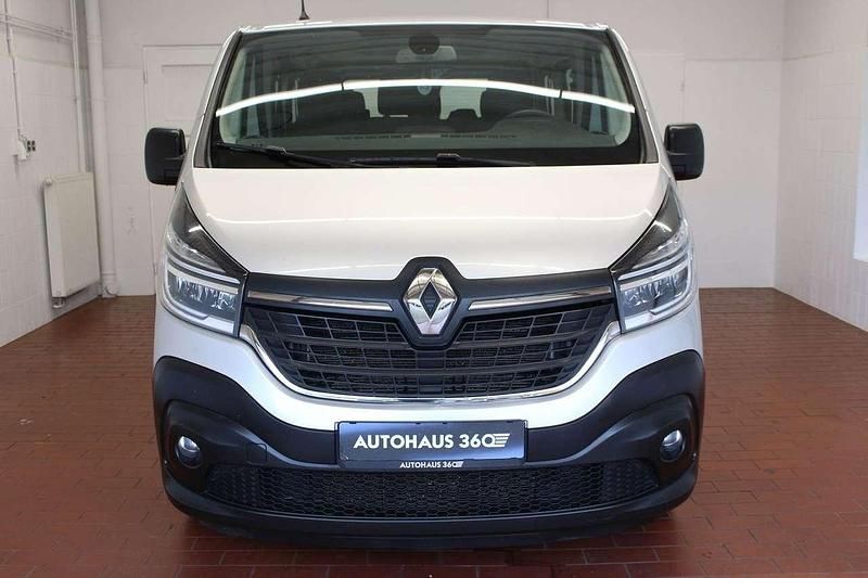 Gebraucht Renault Trafic 120 PS (88 kW) 2020 Platingrau Van / Kleinbus