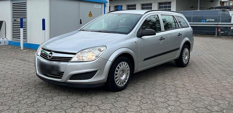 Gebraucht Opel Astra 110 PS (80 kW) 2009 Silber Kombi