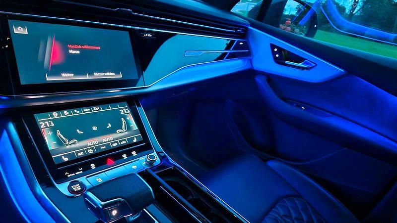 Gebraucht Audi SQ7 Design 507 PS (372 kW) 2021 Grau SUV