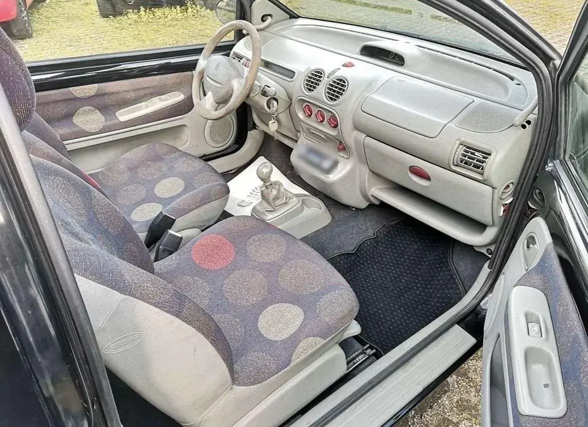 Brugt Renault Twingo Authentique 58 HK (42 kW) 2001 Sort Hatchback