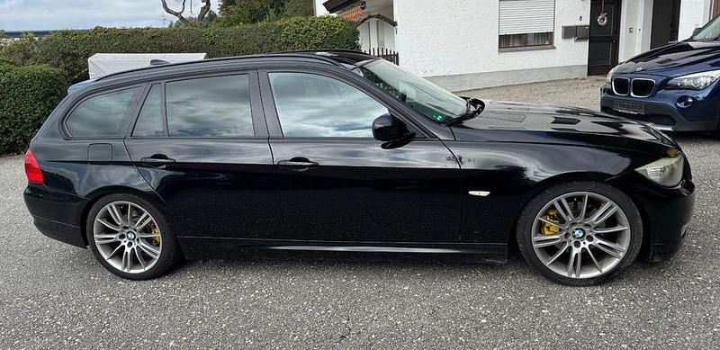 Usata BMW 320 Efficient Dynamics 163 CV (119 kW) 2012 Nero Station wagon