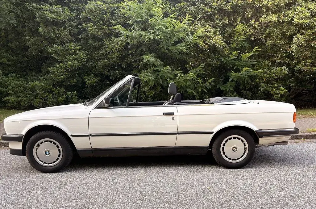 Gebraucht BMW 320 Cabriolet 129 PS (94 kW) 1988 Weiß Cabrio