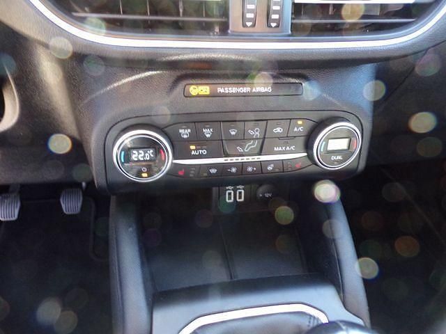 Gebraucht Ford Kuga Titanium 150 PS (110 kW) 2022 Schwarz SUV