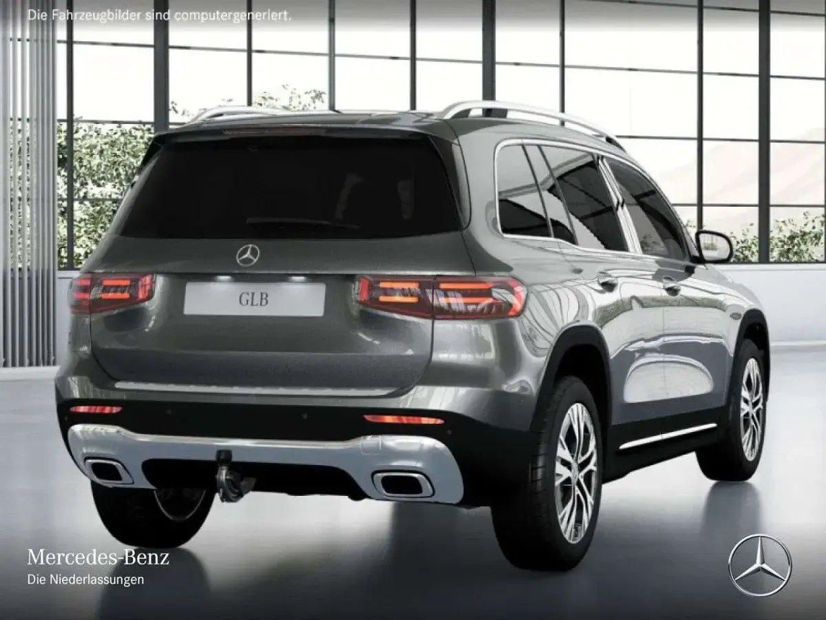 Gebraucht Mercedes GLB200 AMG 163 PS (119 kW) 2025 Schwarz SUV