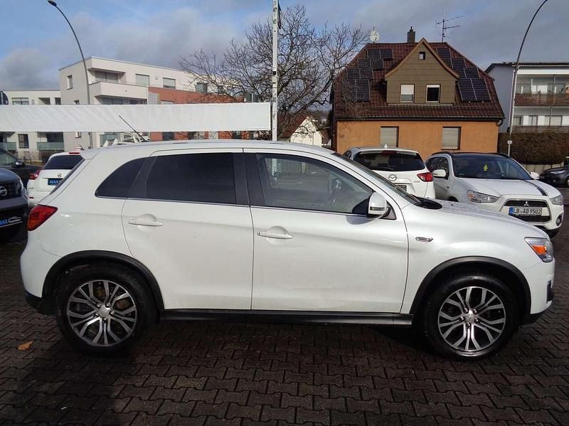 Gebraucht Mitsubishi ASX Plus 114 PS (83 kW) 2016 Weiß SUV