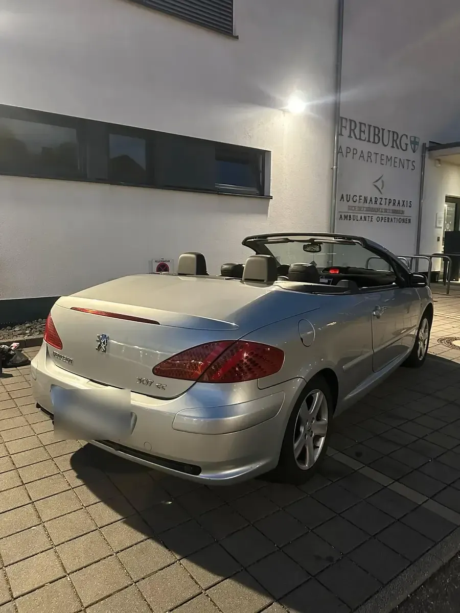 Gebraucht Peugeot 307 CC 136 PS (100 kW) 2004 Silber Cabrio