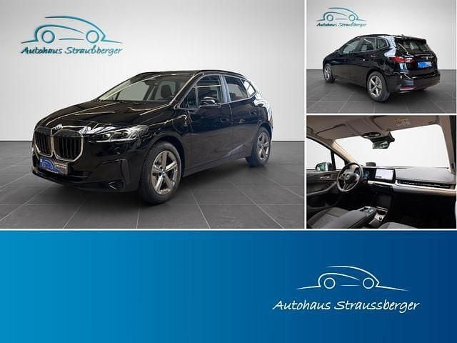 Schwarz Gebraucht 2024 BMW 230e Active Tourer Luxury Line Van / Kleinbus | 35.280 € (Superpreis) - Bild 1/4