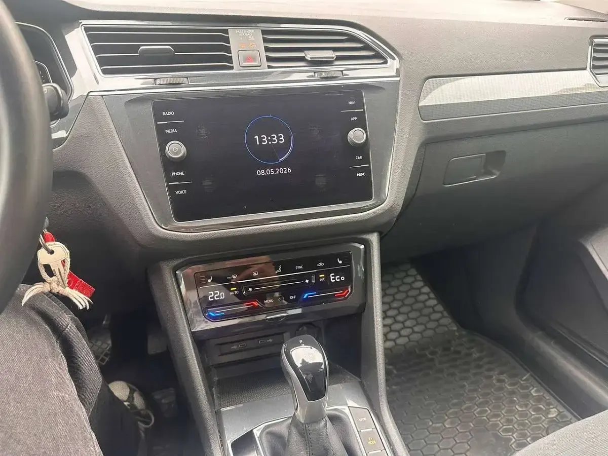 Gebraucht VW Tiguan Life 150 PS (110 kW) 2021 Nightshade blue metallic SUV
