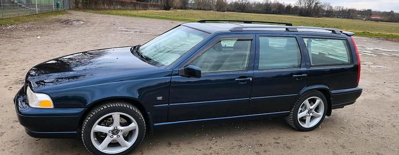 Usata Volvo V70 244 CV (179 kW) 1997 Blu Station wagon