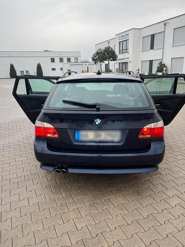 Blau Gebraucht 2004 BMW 525 Kombi | 3.500 € (Fairer Preis) - Bild 1/4