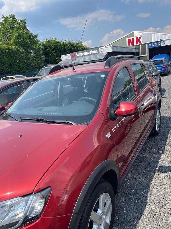 Gebraucht Dacia Sandero 90 PS (66 kW) 2015 Limousine