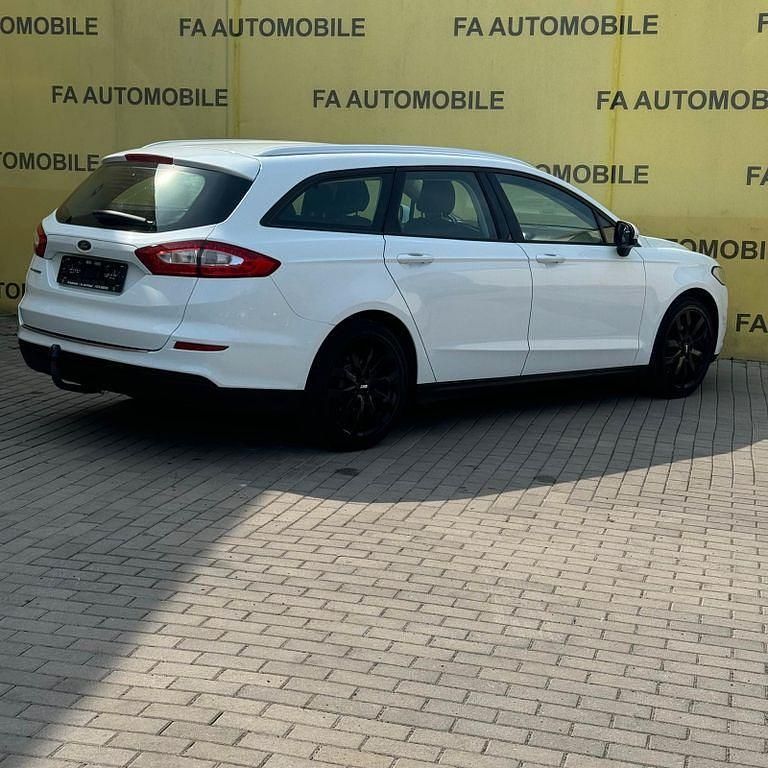 Używany Ford Mondeo Trend 125 KM (91 kW) 2017 Biały Sedan/Limuzyna
