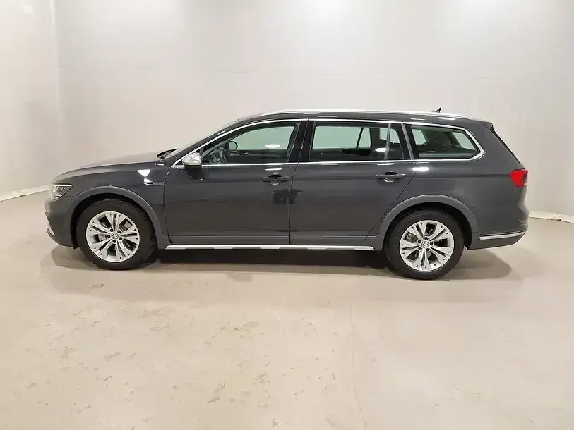 Używany VW Passat Alltrack 200 KM (147 kW) 2021 Szary Kombi