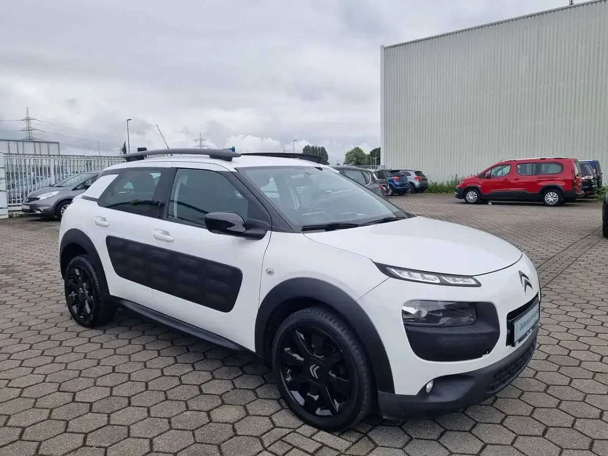 Gebraucht Citroën C4 Feel 99 PS (72 kW) 2015 Blanc banquise SUV