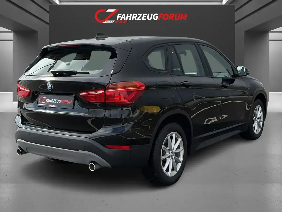 Gebraucht BMW X1 Advantage 192 PS (141 kW) 2018 Schwarz SUV
