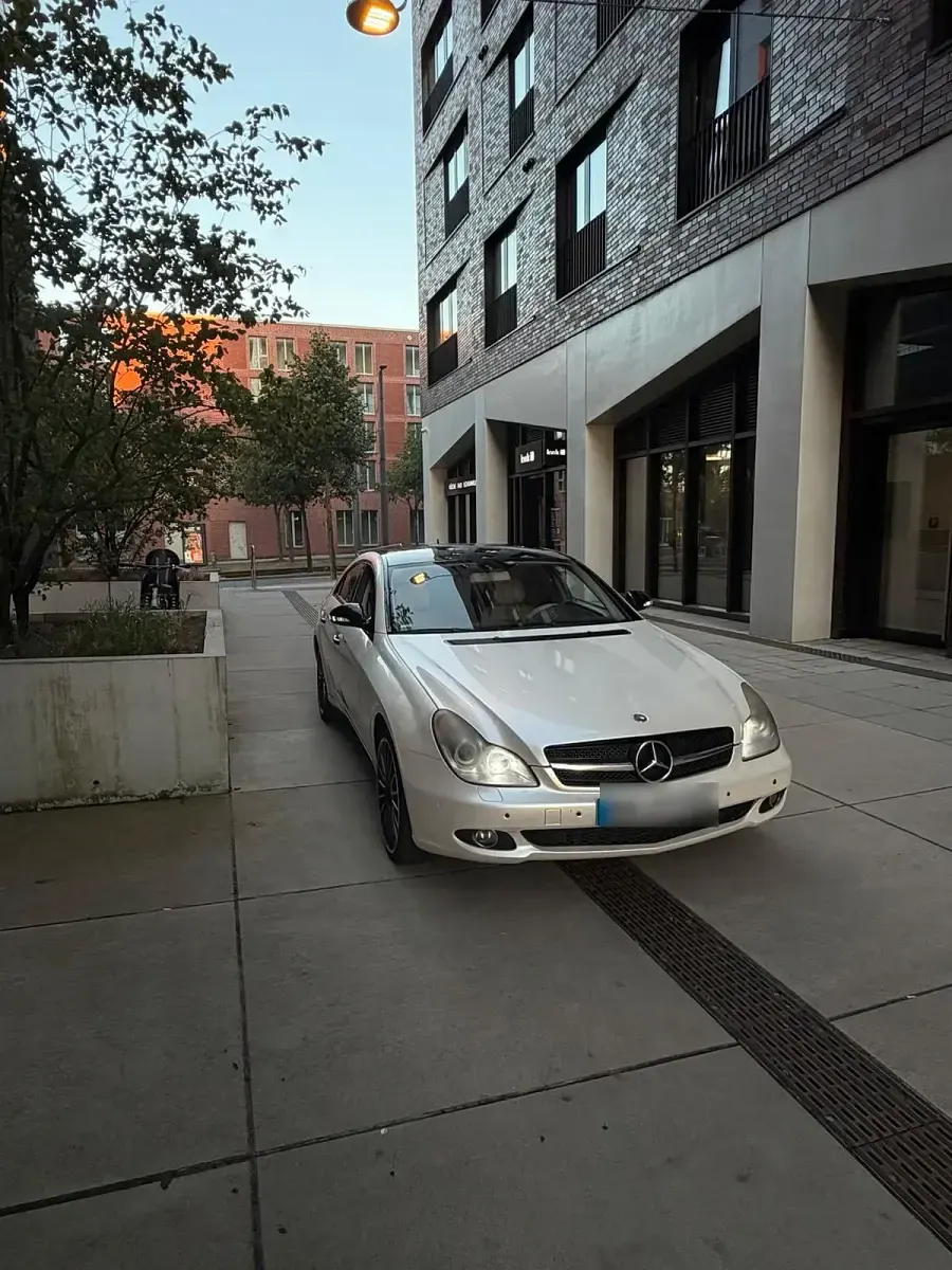 Gebraucht Mercedes CLS320 224 PS (164 kW) 2006 Andere farben Coupé
