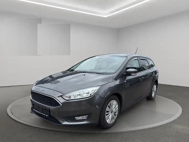 Grau Gebraucht 2015 Ford Focus Business Edition Kombi | 5.900 € (Guter Preis) - Bild 1/4