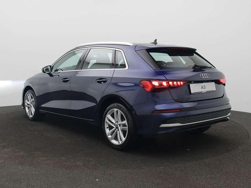 Neu Audi A3 116 PS (85 kW) 2026 Navarrablau metallic Limousine