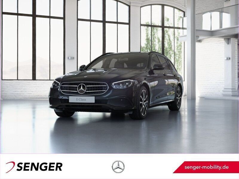 Schwarz Gebraucht 2021 Mercedes E220 Avantgarde Limousine | 31.790 € (Guter Preis) - Bild 1/4