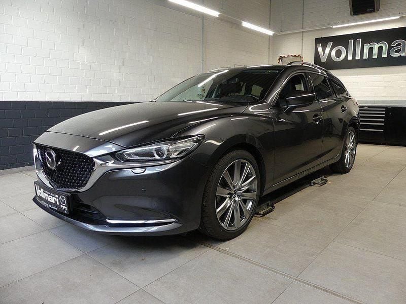 Grau Gebraucht 2024 Mazda 6 Exclusive-Line Limousine | 29.290 € (Fairer Preis) - Bild 1/4
