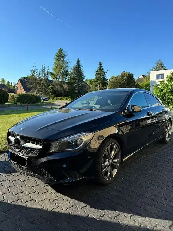 Gebraucht Mercedes CLA180 AMG line 122 PS (89 kW) 2014 Schwarz Coupé