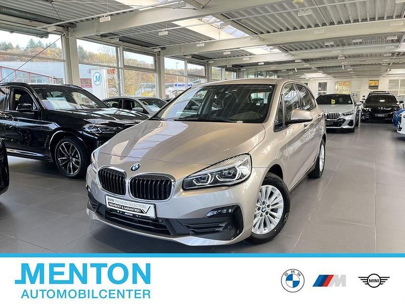 Kaschmirsilber metallic Gebraucht 2021 BMW 218 Active Tourer Advantage Van / Kleinbus | 19.990 € (Guter Preis) - Bild 1/3