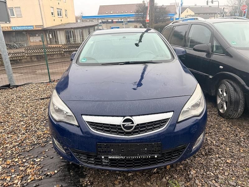 Gebraucht Opel Astra 116 PS (85 kW) 2011 Blau Limousine