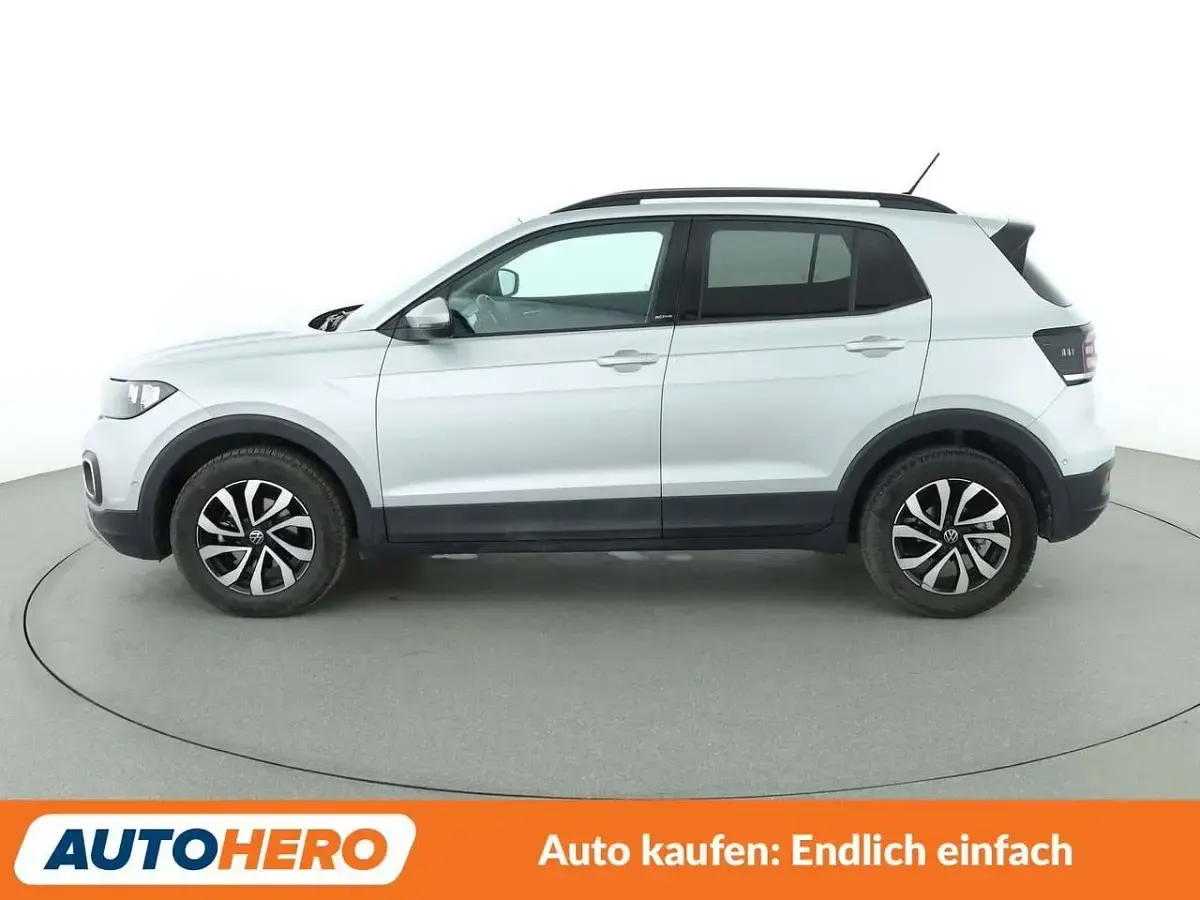 Używany VW T-Cross Active 110 KM (80 kW) 2023 Srebrny SUV