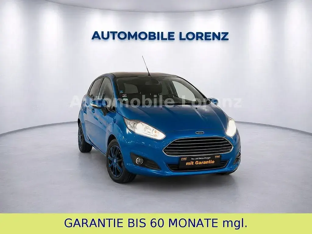 Gebraucht Ford Fiesta Titanium 101 PS (74 kW) 2016 Blau Kleinwagen