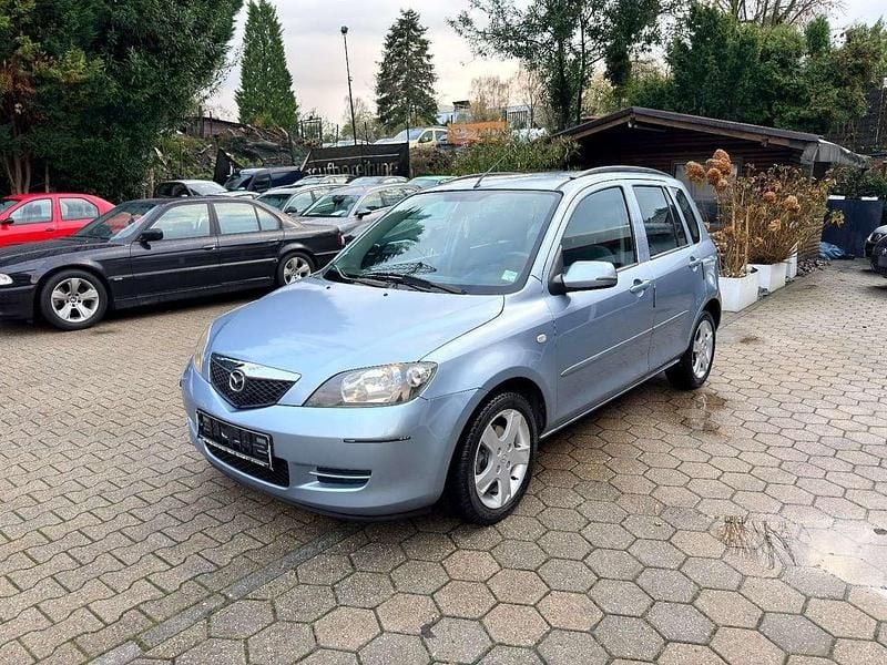 Silber Gebraucht 2004 Mazda 2 Active Kleinwagen | 990 € (Guter Preis) - Bild 1/4