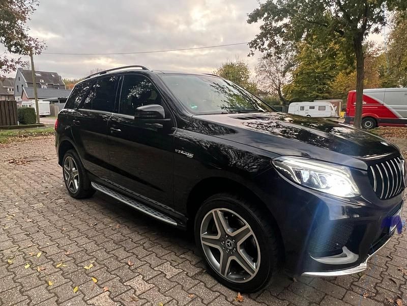 Gebraucht Mercedes GLE400 AMG line 333 PS (244 kW) 2015 Schwarz SUV