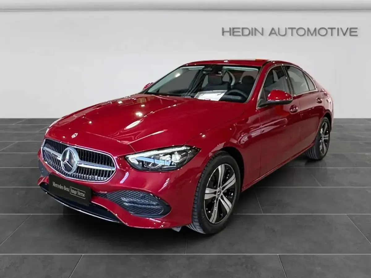 Neu Mercedes C180 Avantgarde 170 PS (125 kW) 2025 Rot Limousine