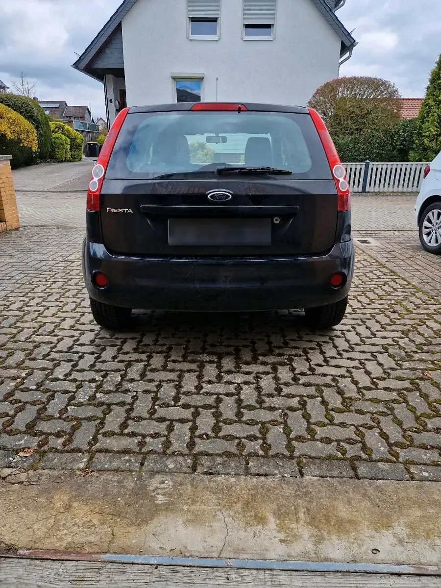 Używany Ford Fiesta 60 KM (44 kW) 2008 Czarny Hatchback