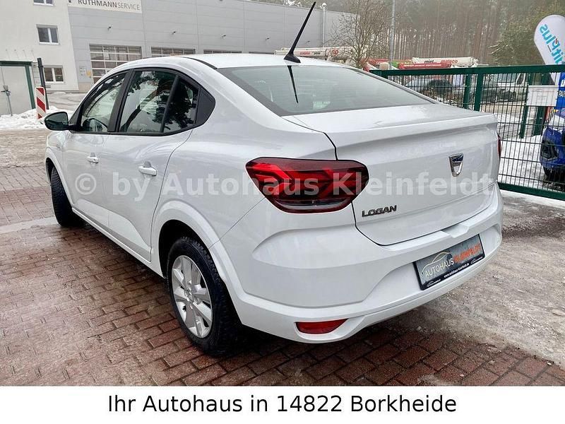 Gebraucht Dacia Logan 91 PS (66 kW) 2022 Weiß Limousine
