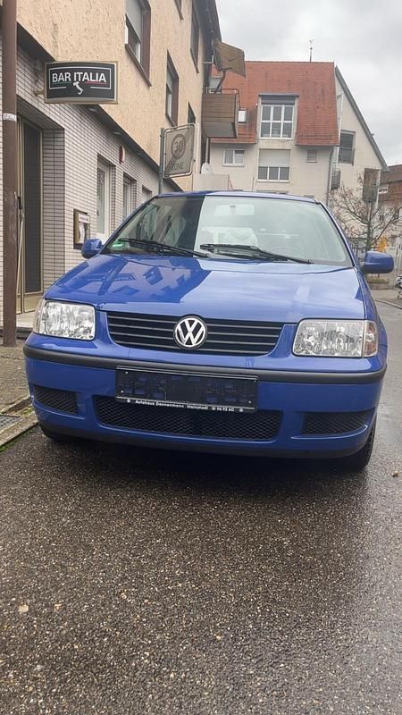 Blau Gebraucht 2000 VW Polo Kleinwagen | 1.999 € (Fairer Preis) - Bild 1/4