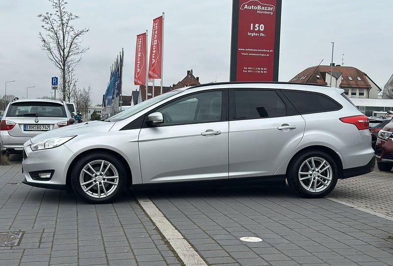 Gebraucht Ford Focus 125 PS (91 kW) 2014 Silber Kombi